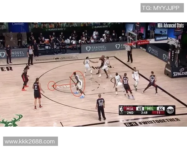 北京排球队进攻策略全解析：从战术布局到球员配合的深度剖析